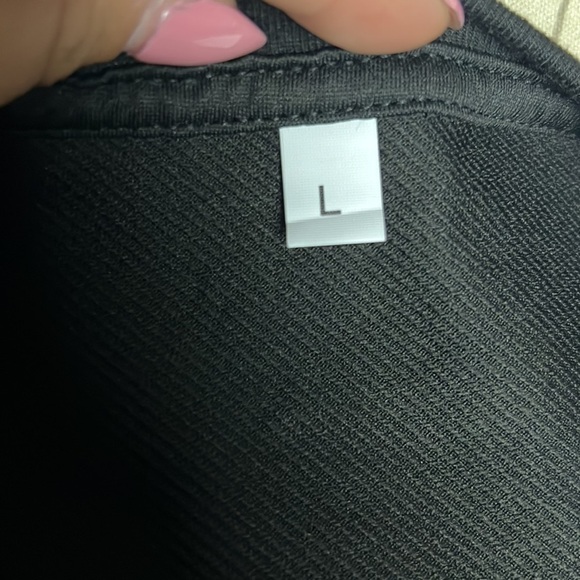 Mickey Ears Halloween Castle T-shirt perfect for Disney Trip size Large - Picture 4 of 4